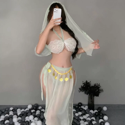 Cosplay Tiểu Thư Trung Cổ